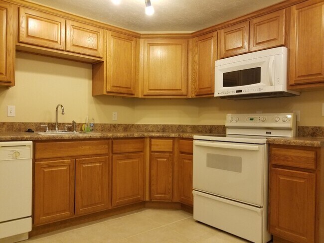 Building Photo - 1497 Palmer Park Ln
