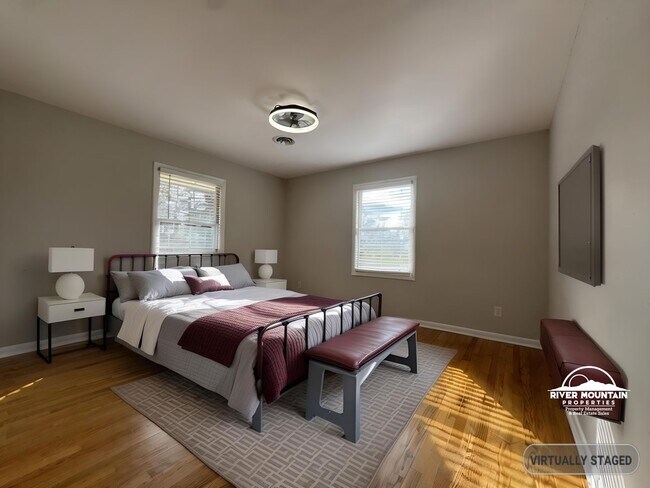 Foto del edificio - Modern Renovated Apartment Close to VT and Downtown