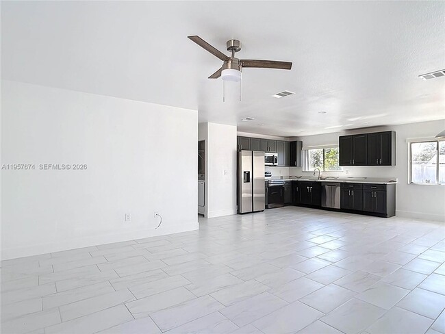 Building Photo - 4487 Pocatella Ave