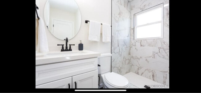 Building Photo - 5209 Solola Ave