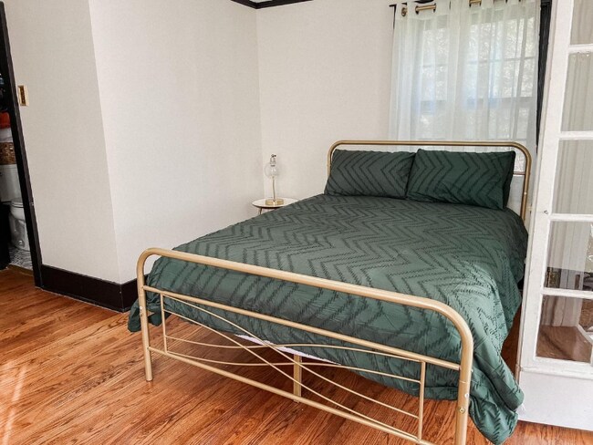 Foto del edificio - 295 S 8th St