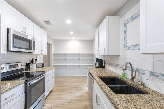Foto del edificio - 1710 Covey Ln