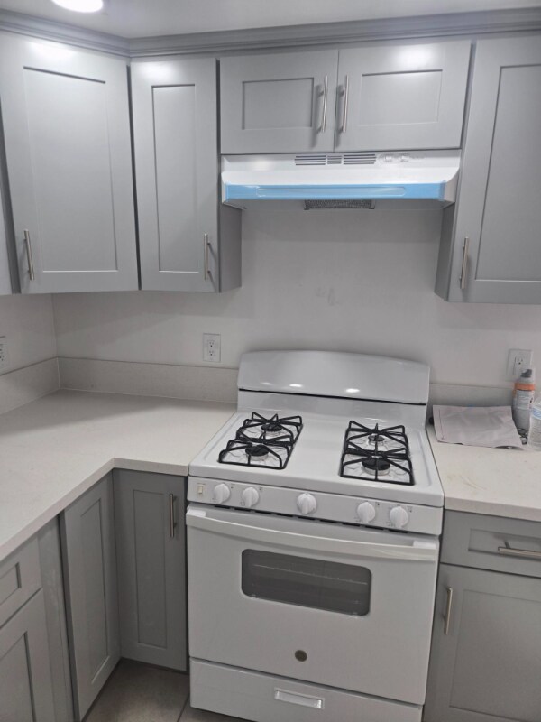 Building Photo - 14906 Lemoli Ave