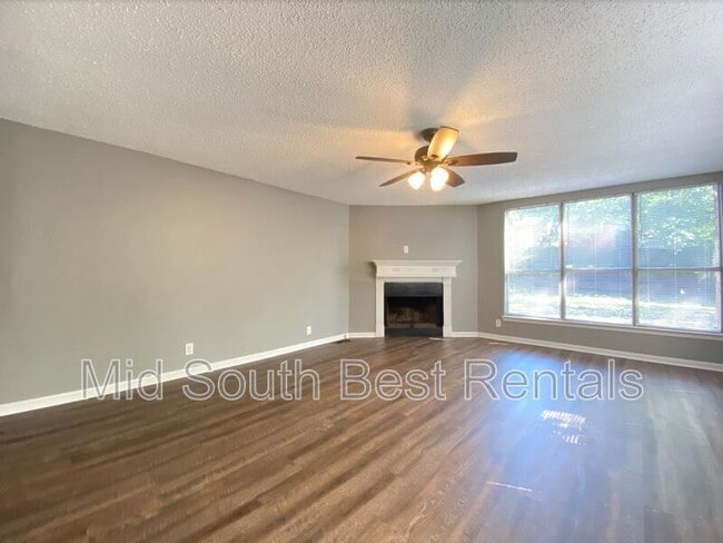 Building Photo - 6404 Pontiac Dr