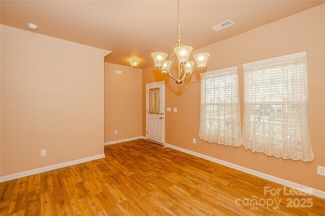 Foto del edificio - 7402 Dover Mill Dr SW