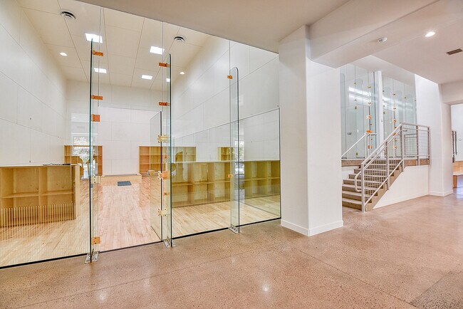 Foto del edificio - Clear Creek Village