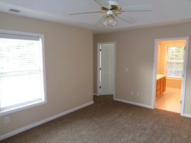 Foto del edificio - 5430 Harris Creek Dr