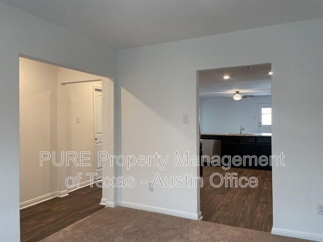 Building Photo - 125 Fairfax Ln