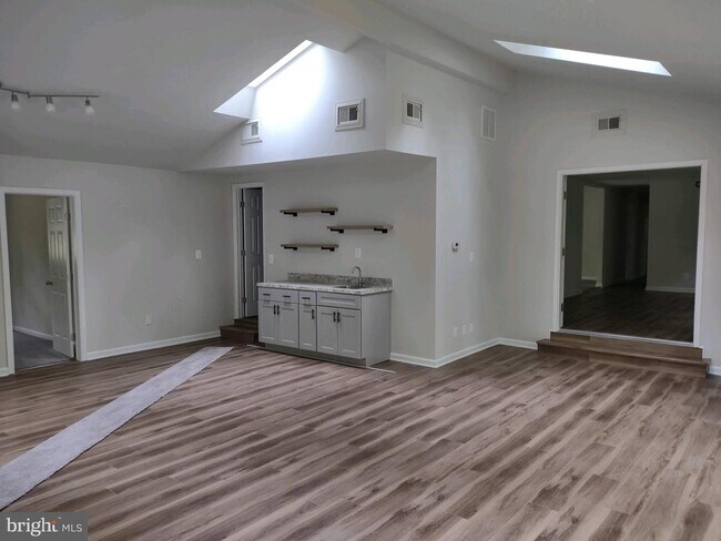 Building Photo - 38790 Golden Beach Rd
