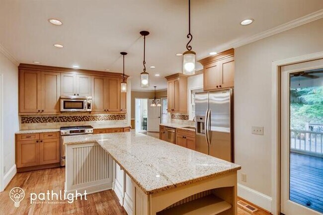 Building Photo - 545 Wayt Rd, Roswell, GA, 30076