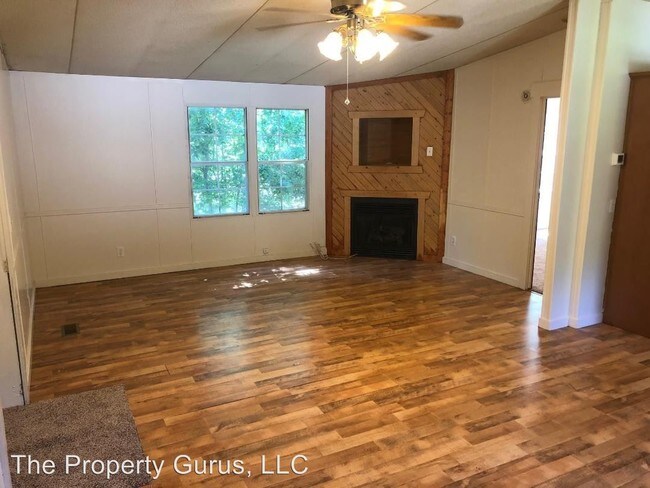 Building Photo - 3 br, 2 bath House - 2815 Three Bridge Rd