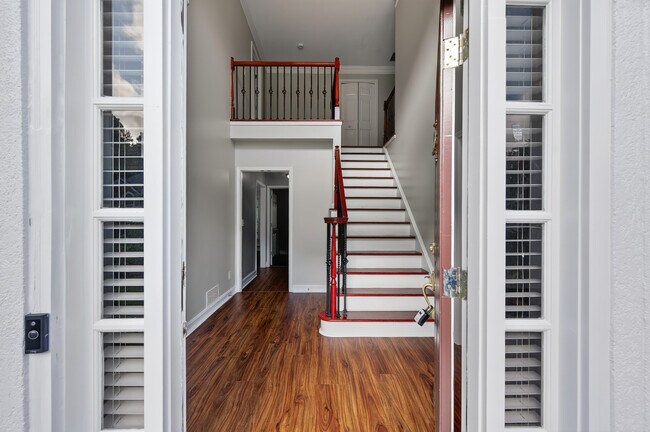 Building Photo - 3760 Peachbluff Ct