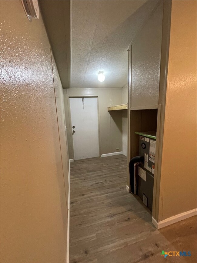 Building Photo - 611 Buck Trail