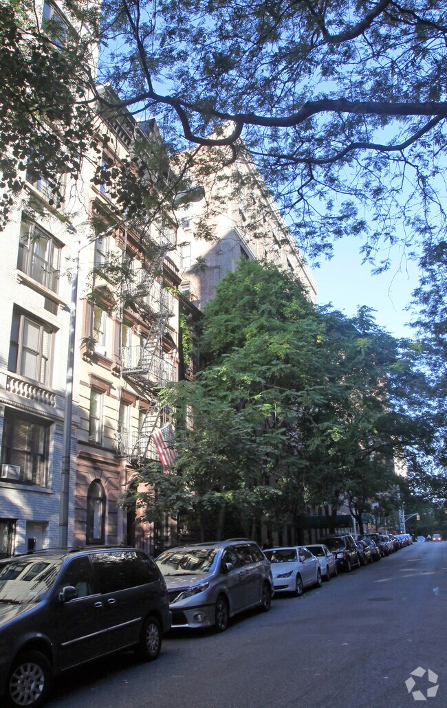 Building Photo - 108 E 82nd St