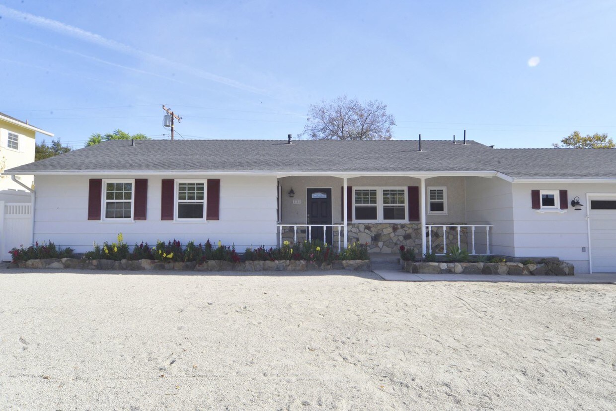 Primary Photo - 4 br, 2 bath House - 1102 Grandview Ave