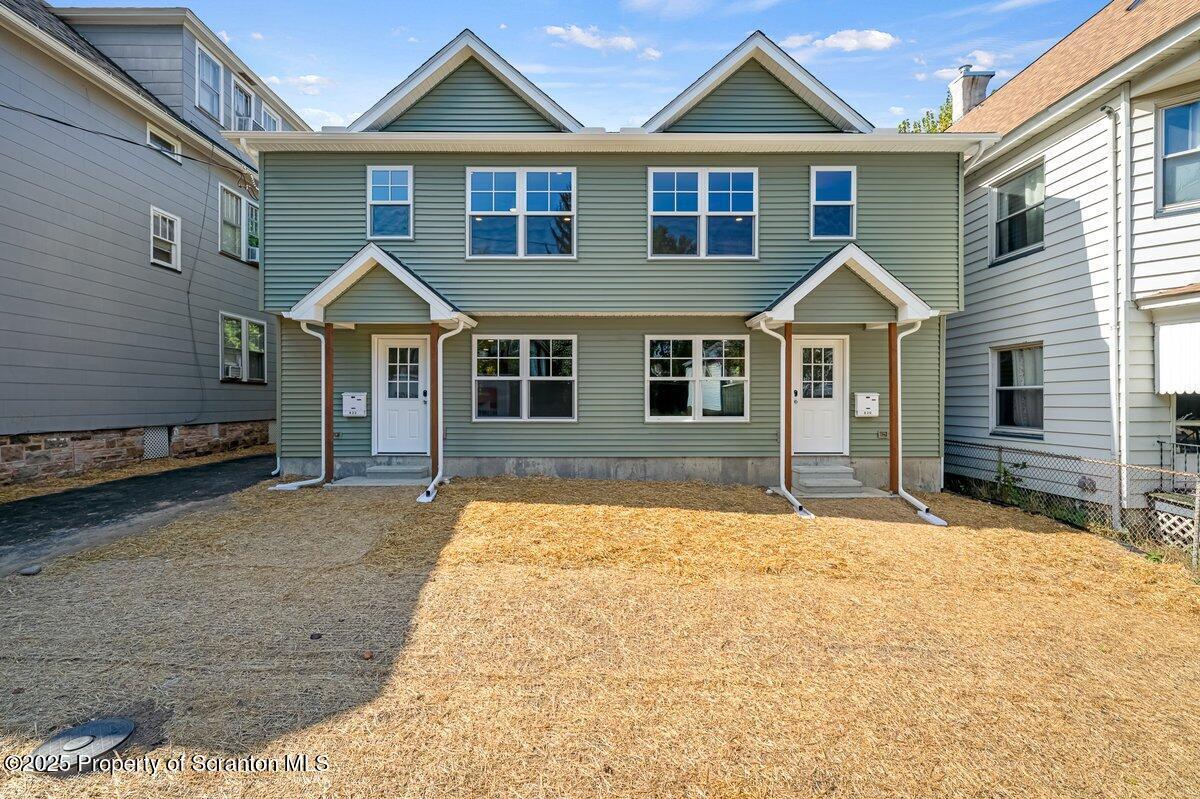 Primary Photo - 820-822-822 Delaware St