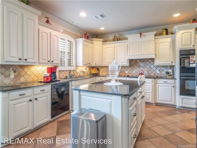 Building Photo - 4 br, 2 bath House - 507 Fall Winds