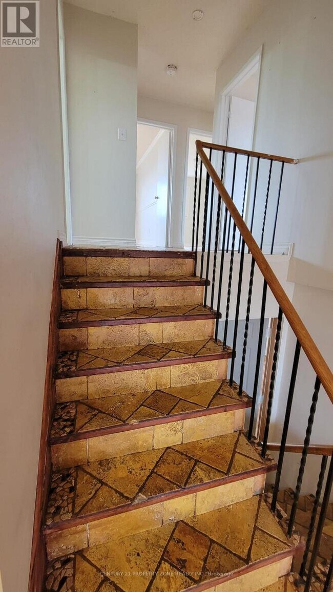Building Photo - 44 Rotherglen Ct