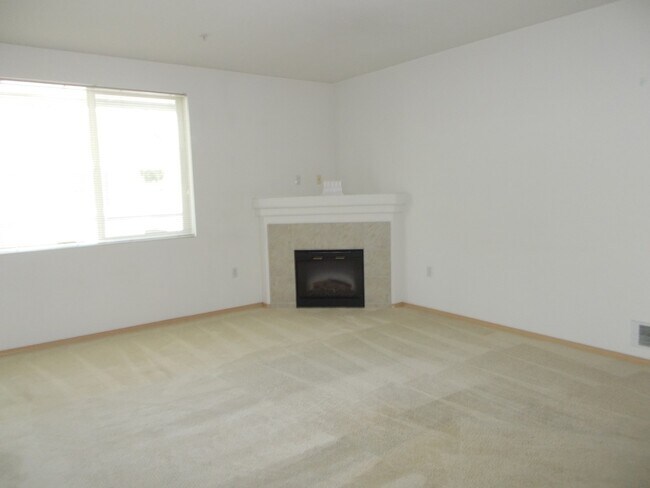 Foto del edificio - Lovely 2 bedroom Condo in Gorgeous Gated C...