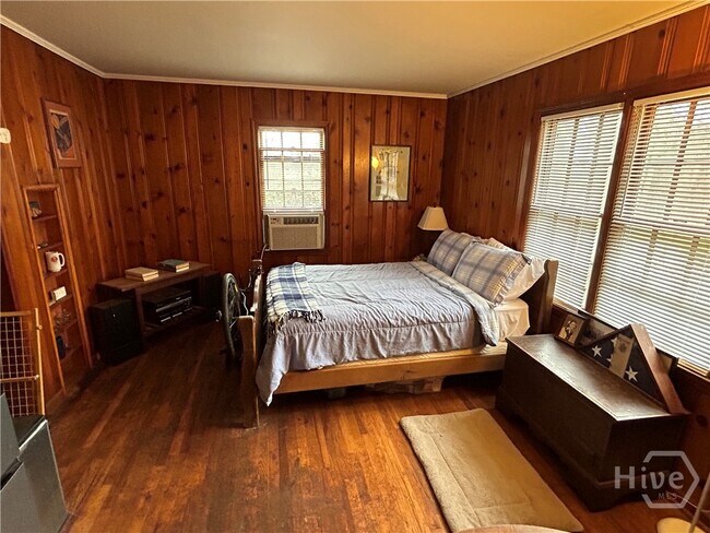 Foto del edificio - 396 Pinecrest Dr