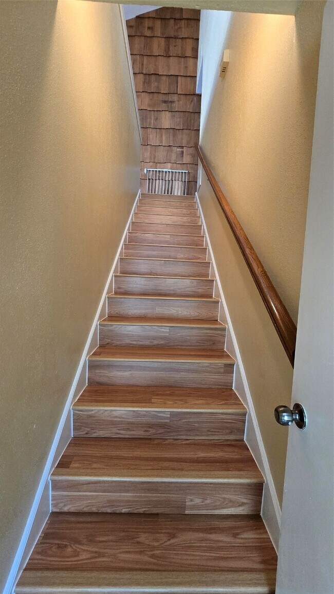 Foto del edificio - 135 April Point Dr N