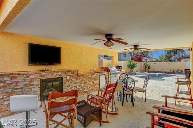 Foto del edificio - 2410 Doherty Way