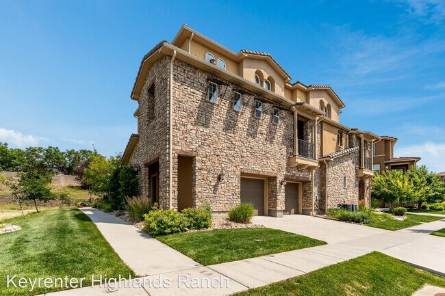 Building Photo - 9470 Loggia St