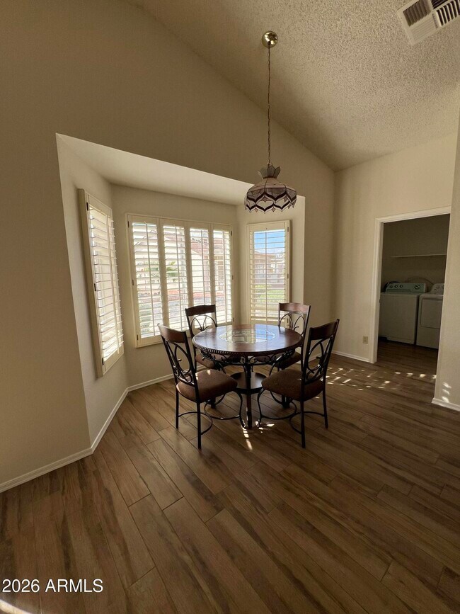 Foto del edificio - 6570 S Cypress Point Dr