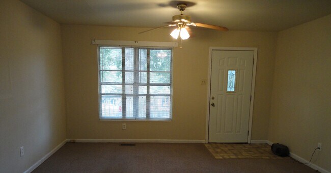 Building Photo - 218 Duckett Rd