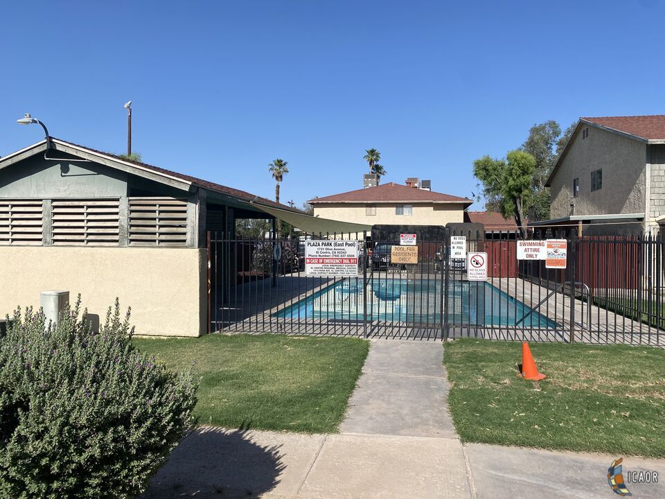 Building Photo - 1731 W Olive Ave