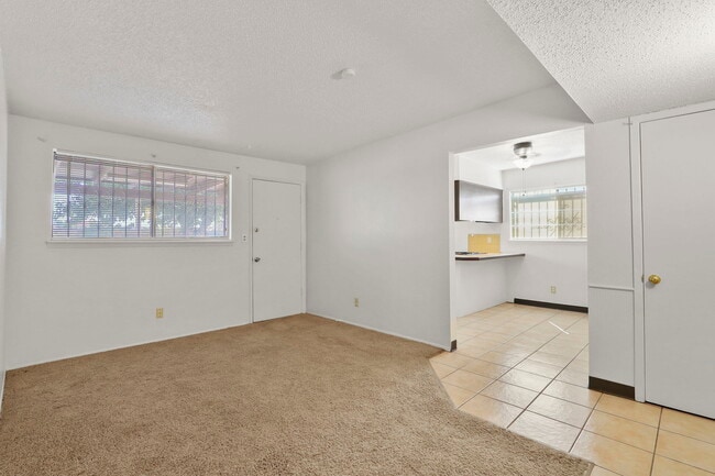 Building Photo - 5440 Viceroy Dr