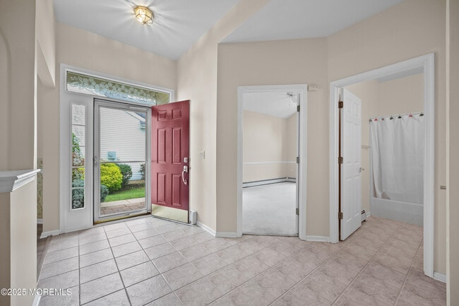 Building Photo - 49 Baltusrol Dr