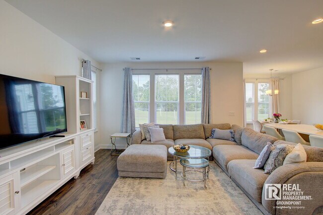 Building Photo - 357 Chapman Cir