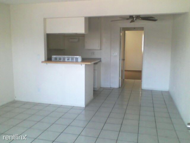 Foto del edificio - 567 N Mountain View Ave