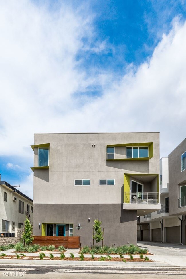 Foto del edificio - 1246 1/2 Gordon St