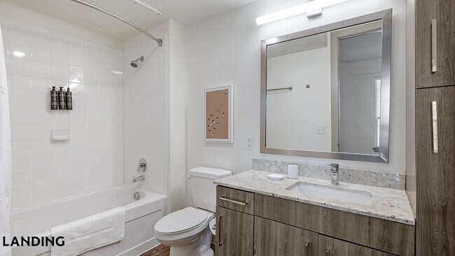 Building Photo - 101 S Center St