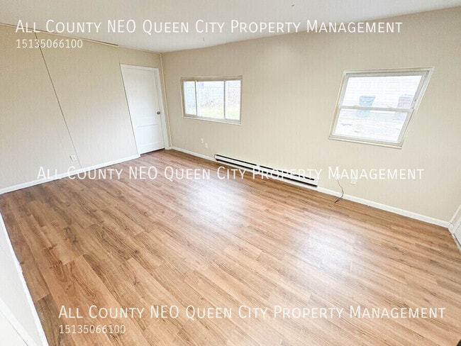 Building Photo - 2440 Ulrich Ave