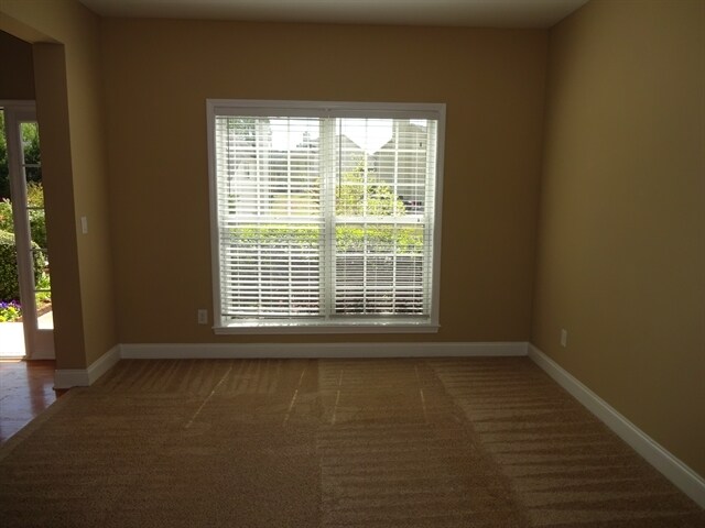 Building Photo - 1747 Hampton Chase Circle