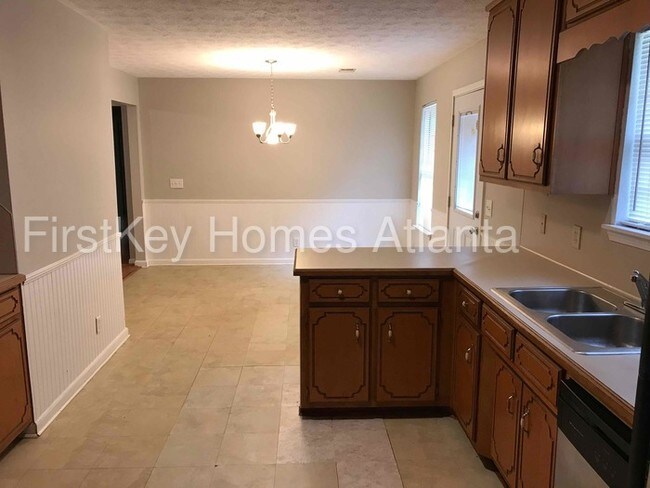 Building Photo - 4174 Timber Trace Rd