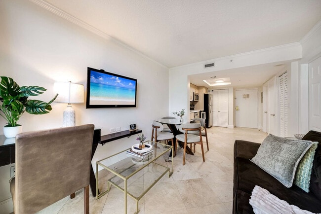 Foto del edificio - 2951 S Bayshore Dr