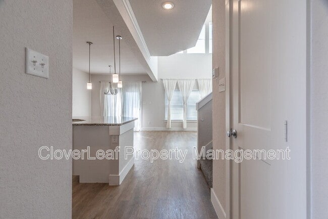 Building Photo - 272 Sapphire Dr