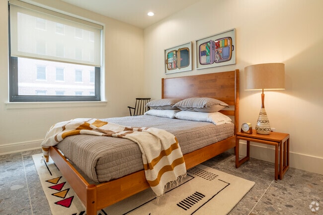1BR, 1BA - 762SF - Bedroom - Nu-State Apartments