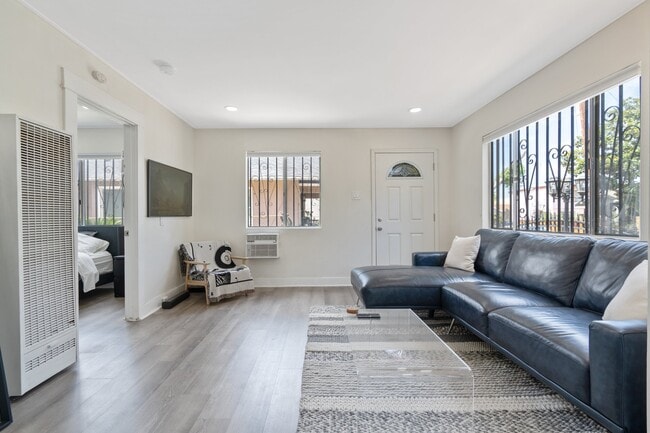 Building Photo - 2650 Arvia St