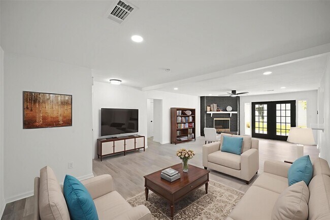 Foto del edificio - 5943 Greenmont Dr