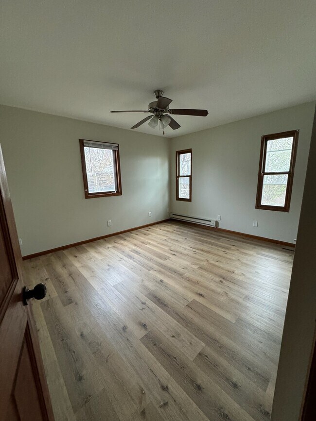 Dormitorio - 117 Pacific Ave