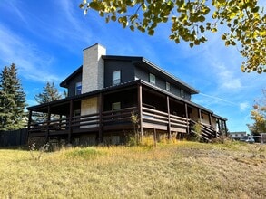 Building Photo - 7665 Whileaway Rd