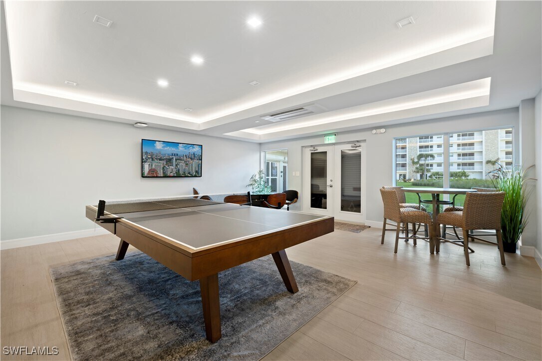 Foto del edificio - 25750 Hickory Blvd