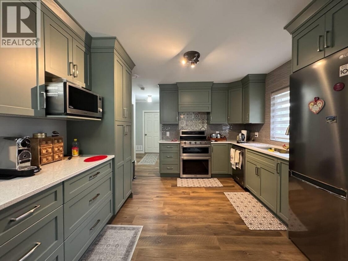 Photo principale - 21545 Campbell Ave