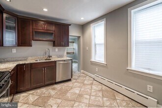 Building Photo - 132 Krams Ave