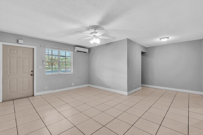 Photo - 626 SW 14th Avenue Unit 212 Apartment